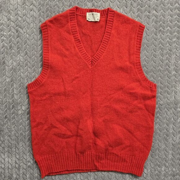 Vintage The Moors Lord Jeff Shetland Wool Sweater Vest Mens XL Red Xmas New Year - Picture 1 of 6